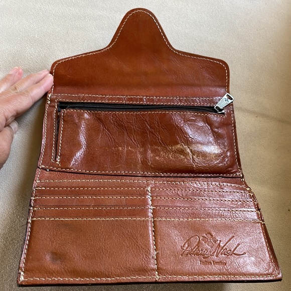 Patricia Nash long floral leather wallet - Picture 3 of 6